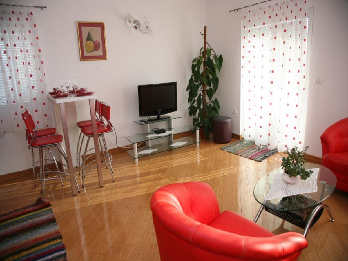 Apartments Villa Happy Mrcevac Eksteriør billede