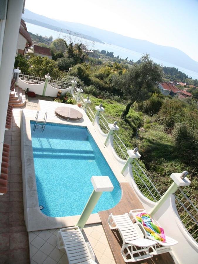 Apartments Villa Happy Mrcevac Eksteriør billede